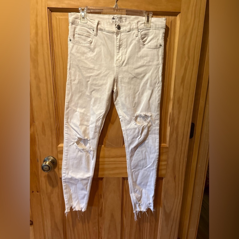 Free People High Rise Busted Skinny Jeans Women’s size 29
